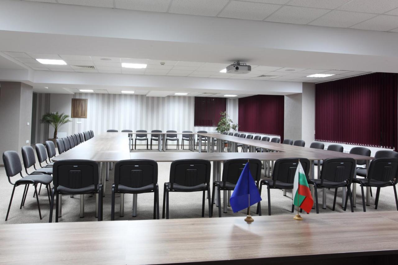 רוסה Teodora Palace Hotel מראה חיצוני תמונה