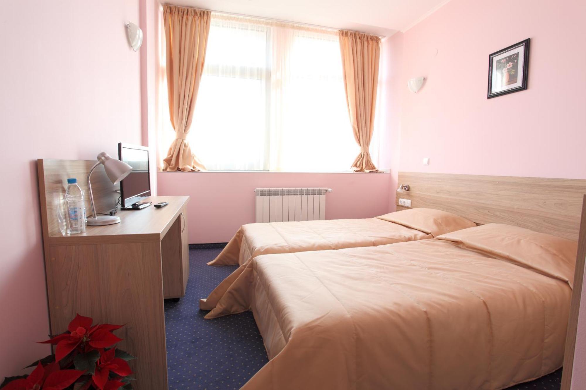 רוסה Teodora Palace Hotel מראה חיצוני תמונה